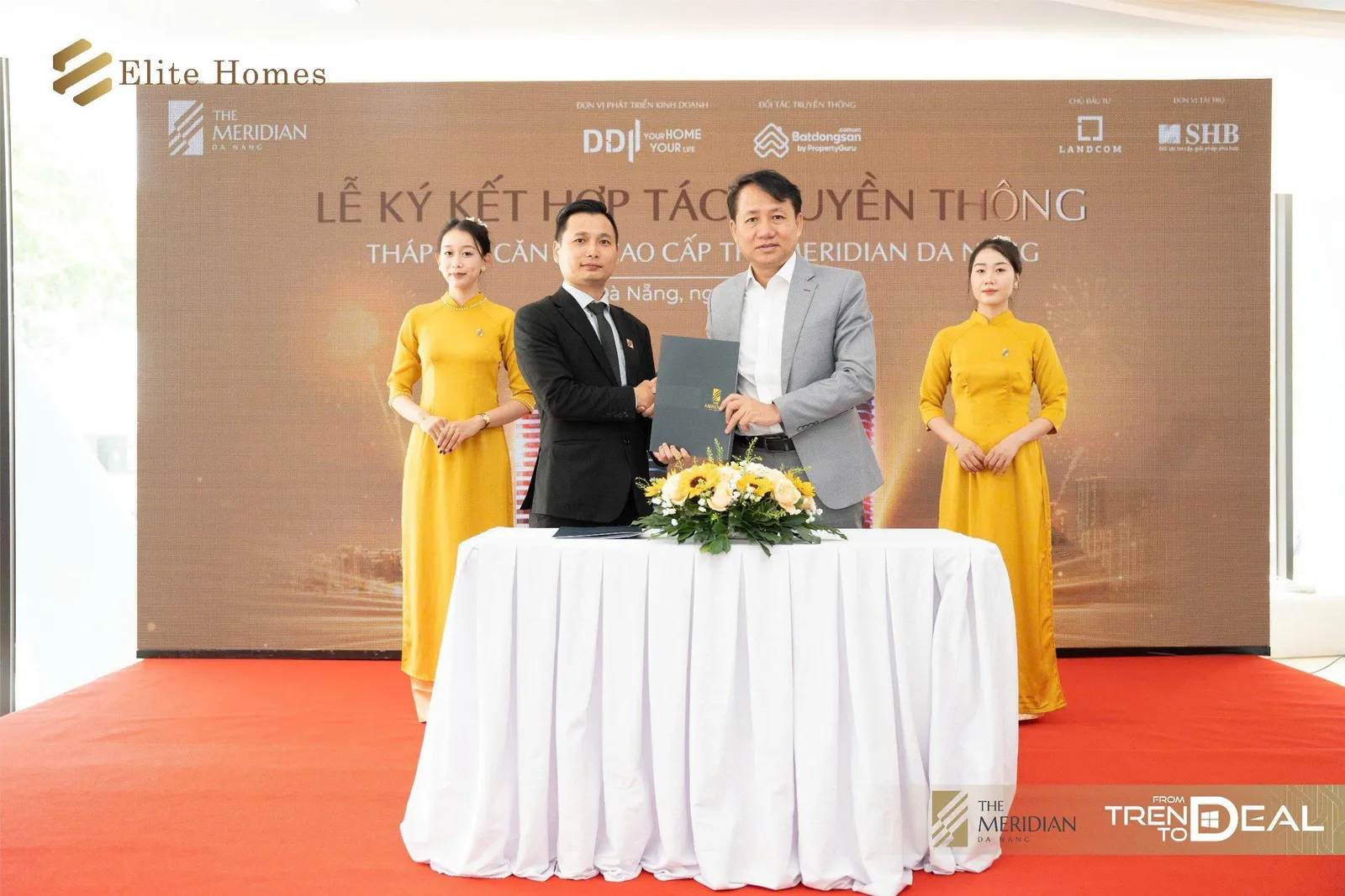 Ký kết hợp tác truyền thông.