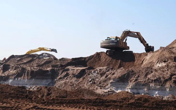 Hàng loạt dự án nâng cấp hạ tầng được triển khai.